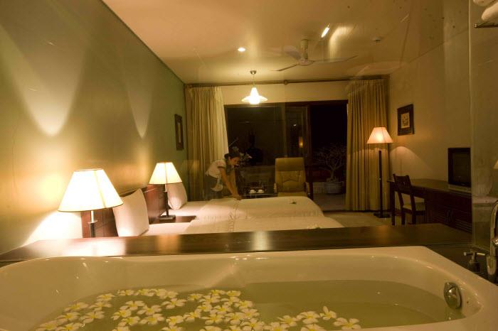 Phòng ngủ - Hotel24h.net